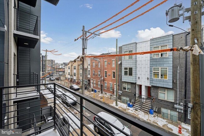 Building Photo - 1617 Ridge Ave