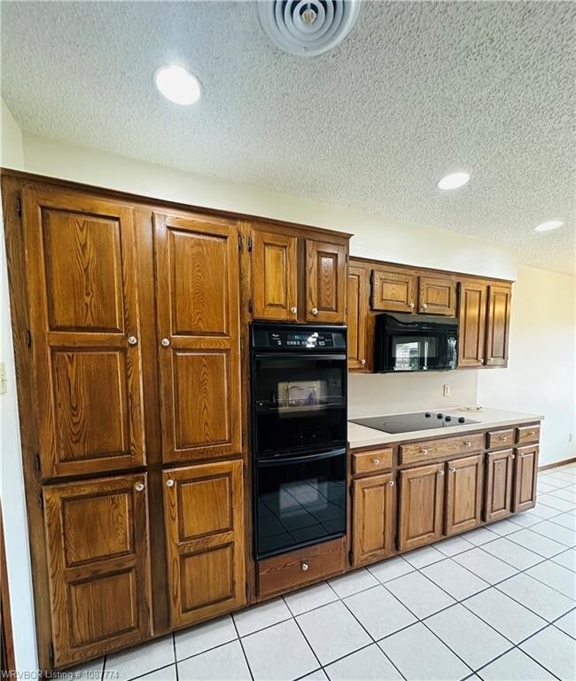 Building Photo - 3406 Erin Oaks Ct