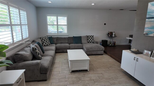 Building Photo - 4081 Lake Dr