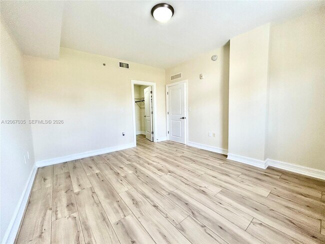 Building Photo - 1650 Galiano St