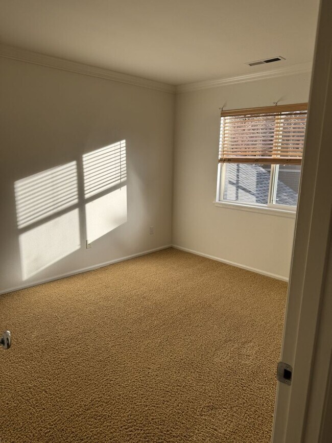 Building Photo - 3 Bed 2.5 Bath - The Parks at Broken Top.