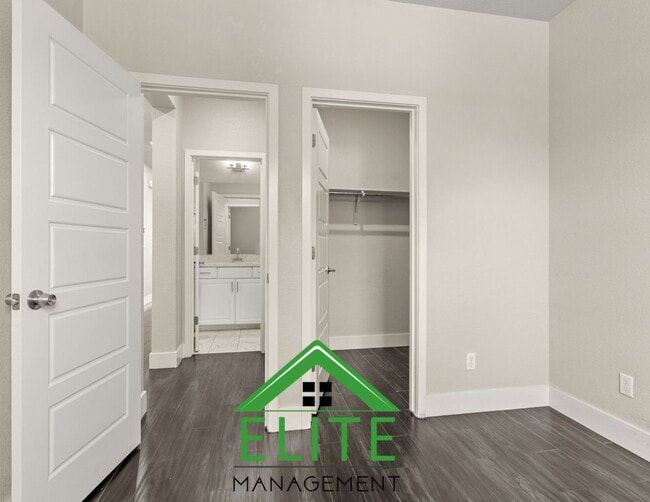 Building Photo - **Modern single-family residence in the hi...