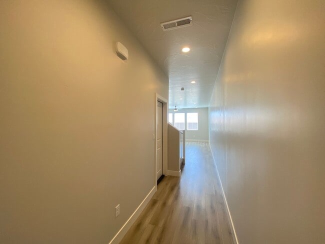 Building Photo - 3 BEDROOM SAND HOLLOW TOWNHOME FOR RENT!