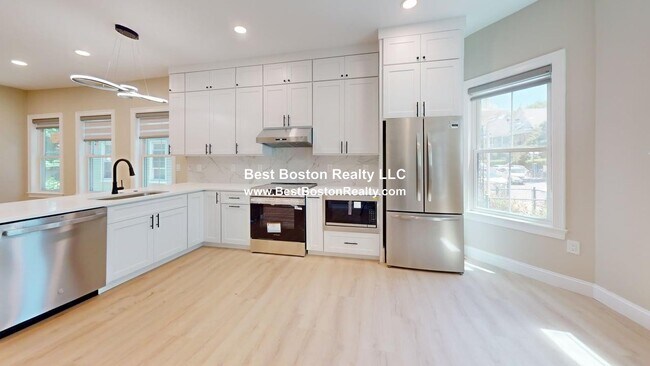 Building Photo - 231 Highland Ave