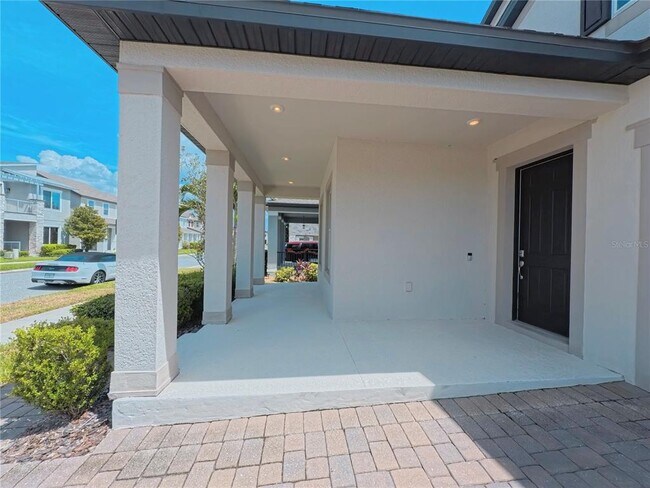 Building Photo - 12676 Salomon Cove Dr