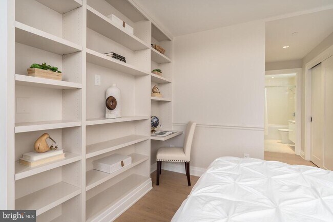 Building Photo - 2501 M St NW