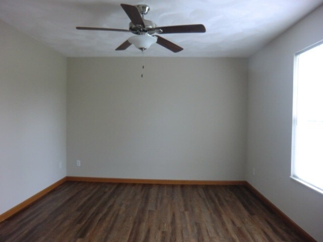 Building Photo - 203 Autumn Pine Dr