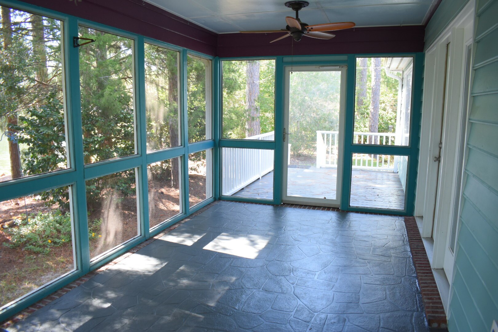 Building Photo - 7002 Hallstead Ct