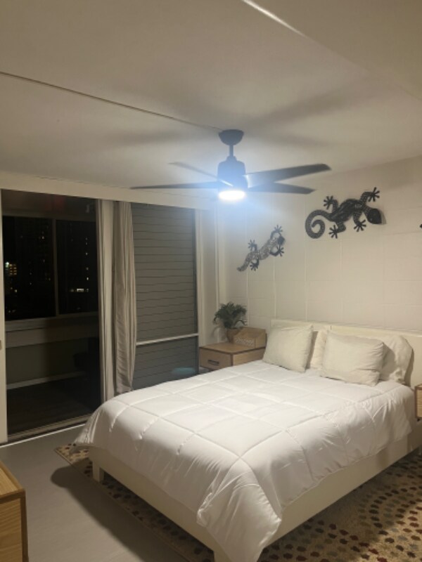 Building Photo - 425 Ena Rd