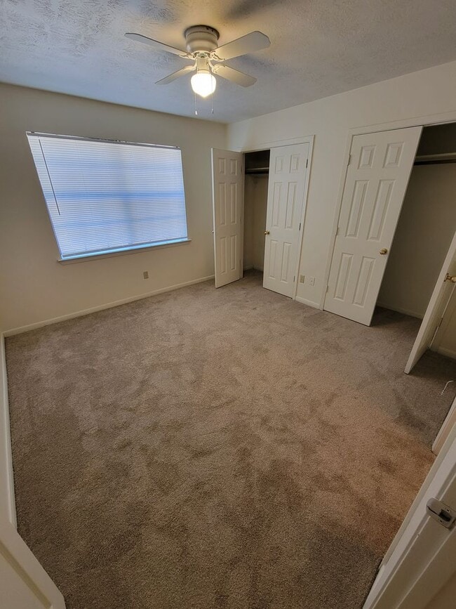 Building Photo - College Station - 3 Bedrooms / 2 baths four plex downstairs unit.