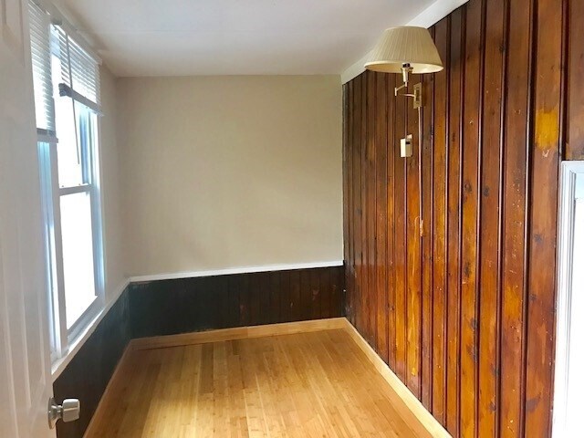 Building Photo - 52 Malden St