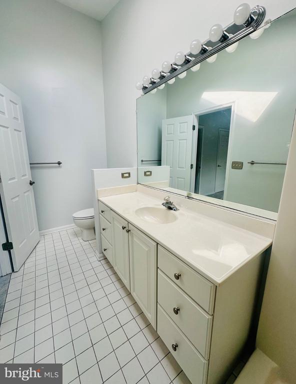 Building Photo - 106 Blenny Ln