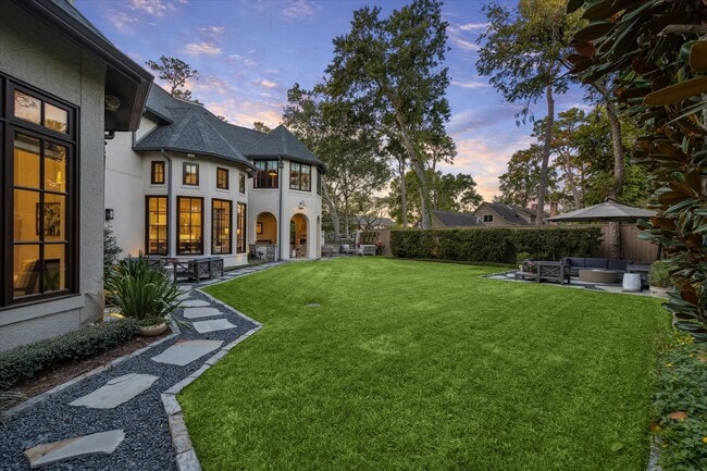 Building Photo - 20 Lacewood Ln