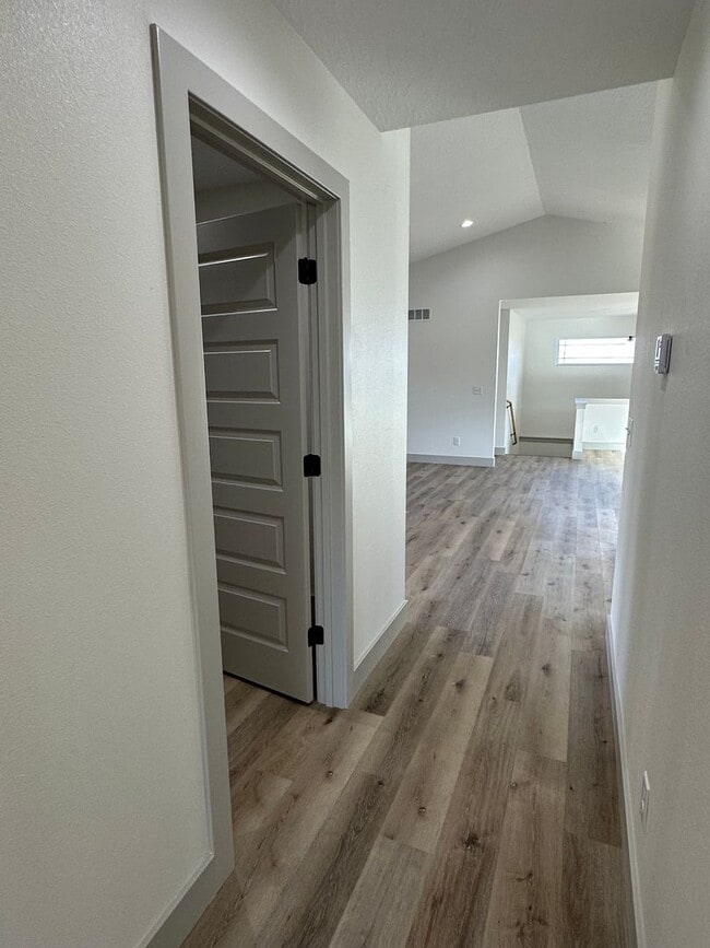 Building Photo - NEW CONSTRUCTION 5 Bed 3 Bath w/ Walk Out Basement Waynesville School District