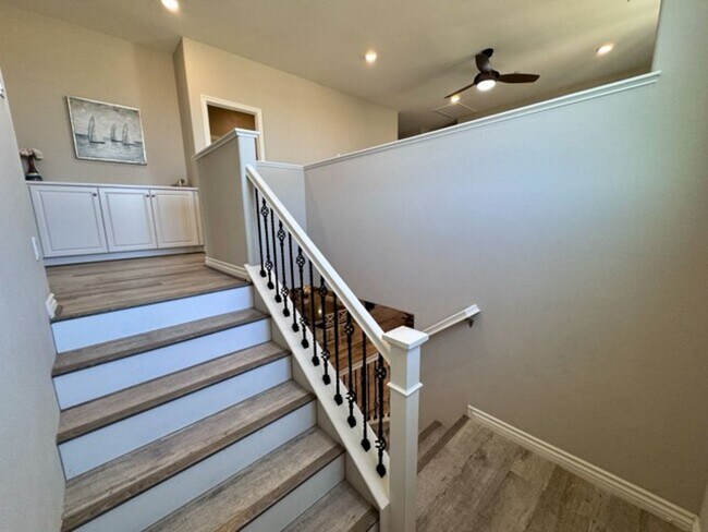 Building Photo - Stunning 5 Bedroom + Office Home with Priv...