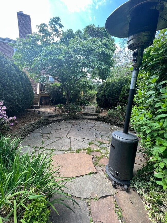 Building Photo - 22 Mt Vernon Ave