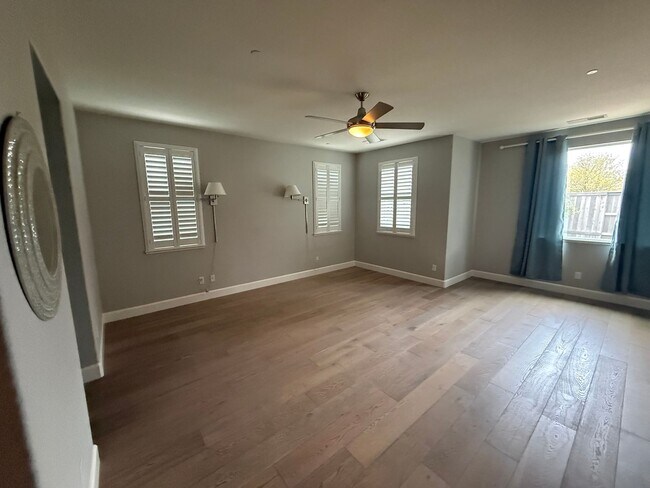 Building Photo - Beautiful Home in Springlake