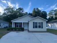 Building Photo - 3 Bedroom 2 Bath House on Avondale Availab...