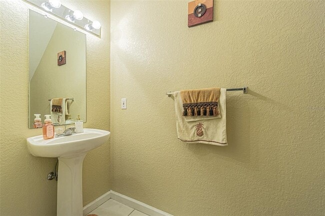 Building Photo - 6208 Clifton Palms Dr