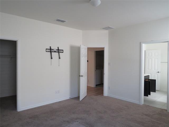 Building Photo - 3652 Highland Bayou Dr