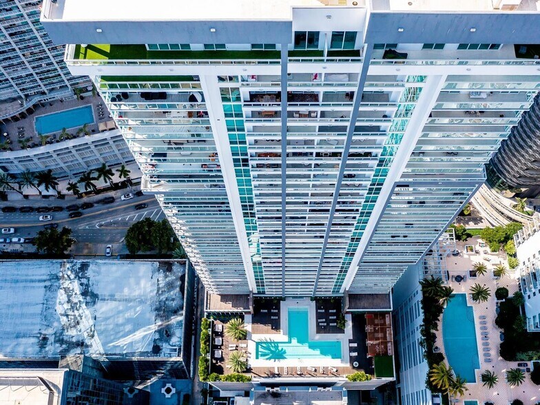 Building Photo - 1080 Brickell Ave