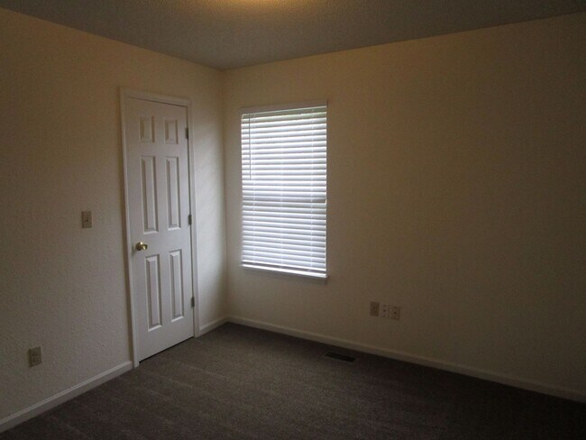 Building Photo - 4405-4407 Cheryl Ct.