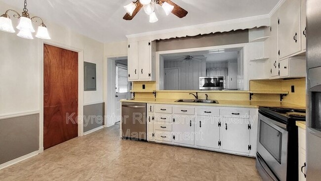 Building Photo - 5411 Windingbrook Rd