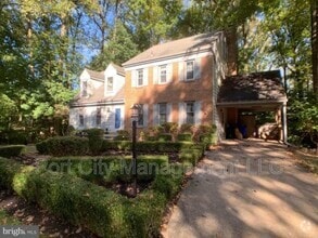 Building Photo - 10902 Swansfield Rd