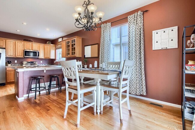 Building Photo - Highlands Ranch Spacious 3 bed 2.5 bath