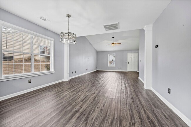 Building Photo - BEAUTIFULLY RENOVATED TWO BEDROOM IN CHAPIN
