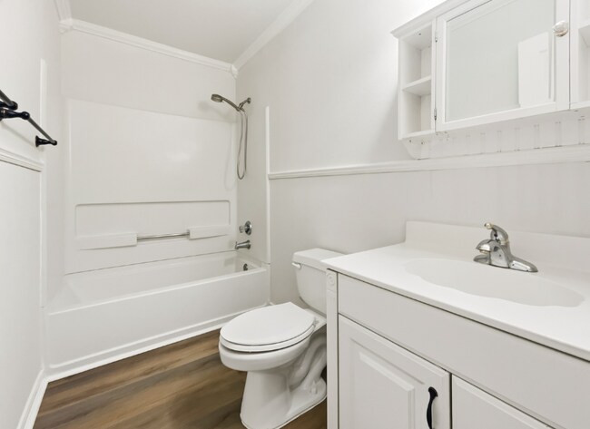 Building Photo - 6555 Beech Trail Dr