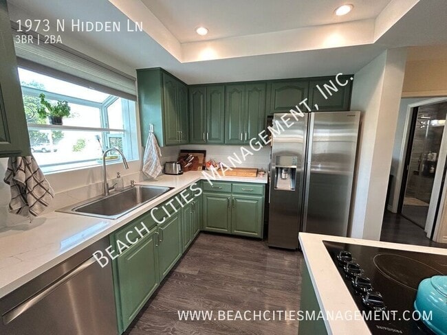 Building Photo - 1973 N Hidden Ln