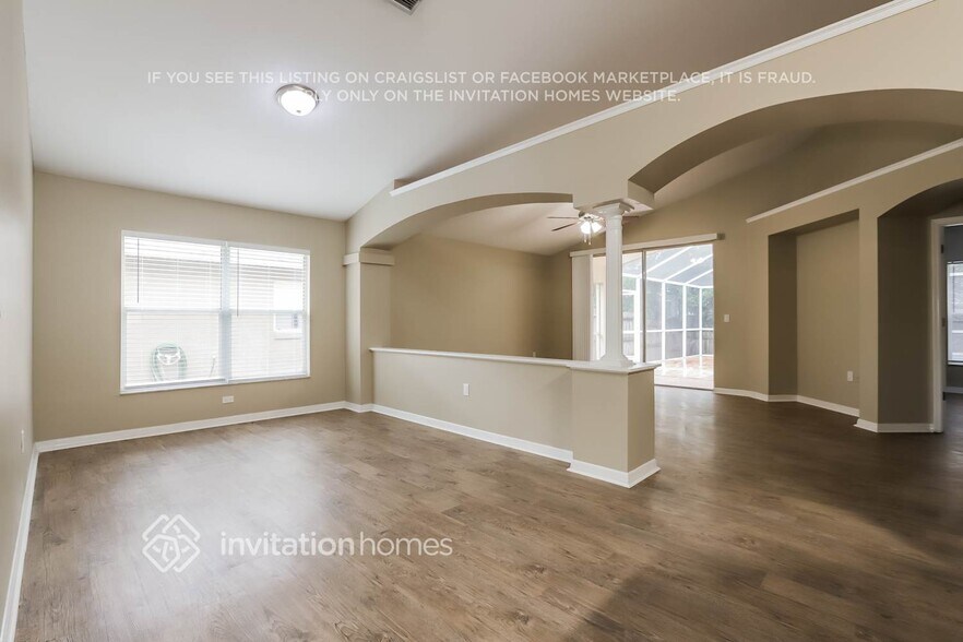 Building Photo - 2502 Clareside Dr