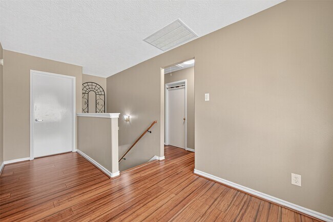 Building Photo - 19419 Arbor Pines Ln