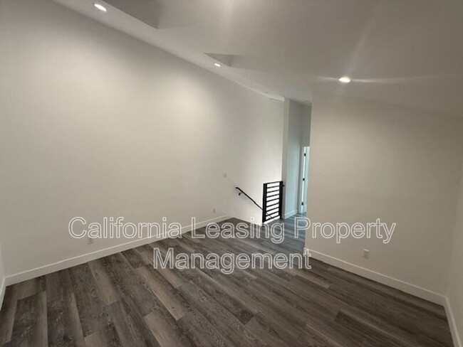Building Photo - 13753 Aldergrove St