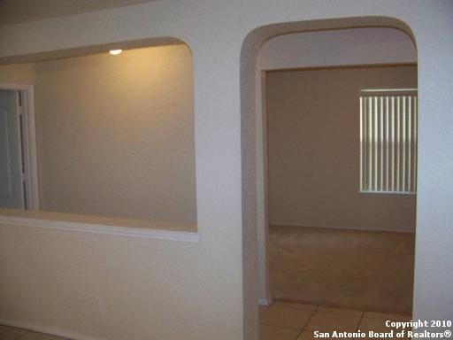 Building Photo - Just Reduced...Convenient floorpan and loc...