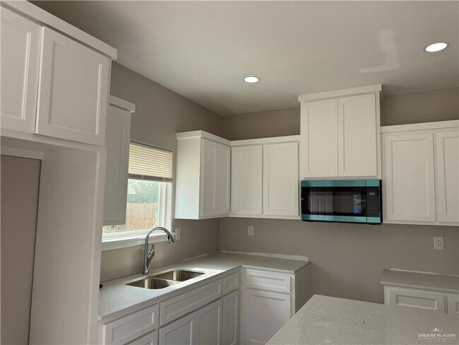 Building Photo - 1200 W Sucre Dr