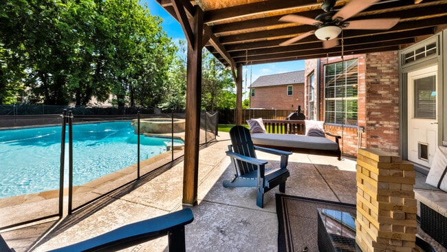 Building Photo - 3209 Normandy Dr