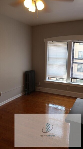 Building Photo - 755 W Buena Ave