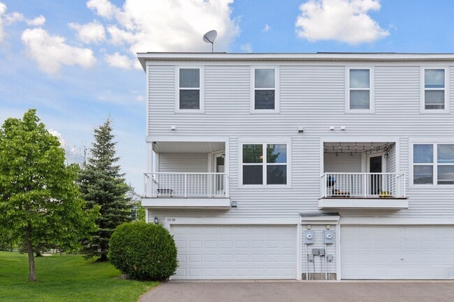 Building Photo - 15130 Fanning Dr N