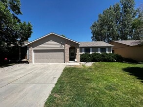 Building Photo - Spacious 4 Bed, 3 Bath Ranch in South Fort Collins