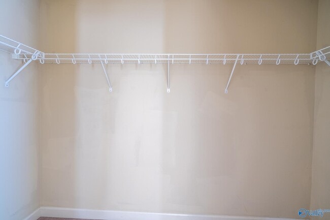 Building Photo - 5002 Blakemore Dr SE