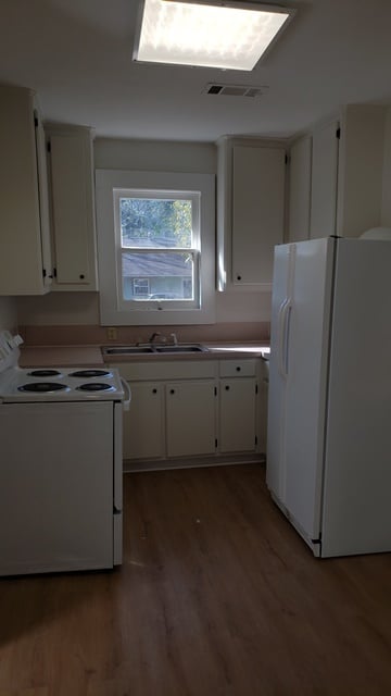 Building Photo - 502 E Abbey St