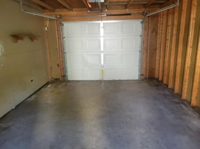 Building Photo - 4 bedroom in Billings MT 59101