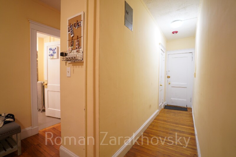 Building Photo - 19 Vinal St