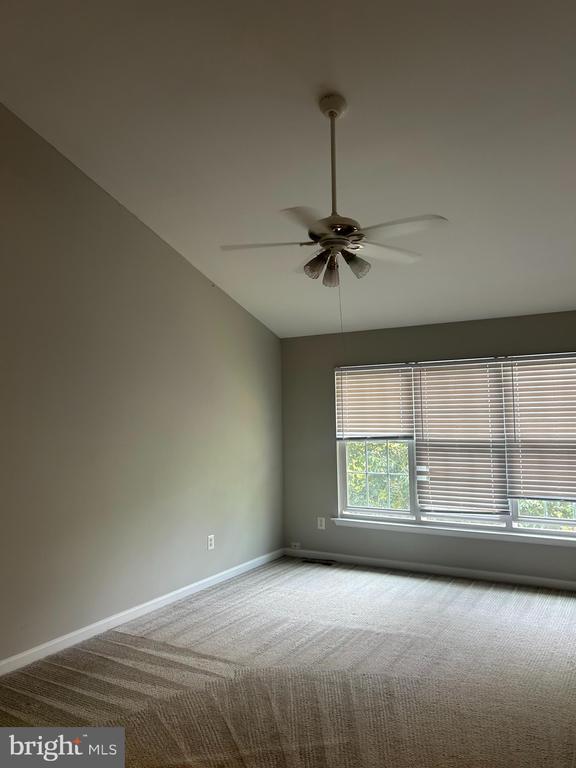 Building Photo - 45509 Brawny St