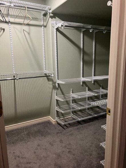 Building Photo - 3036 Kincaid Rd