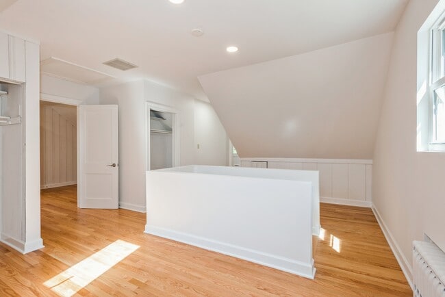 Building Photo - 15W244 Harvard St