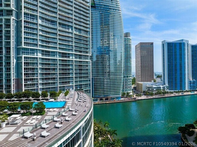 Building Photo - 465 Brickell Ave