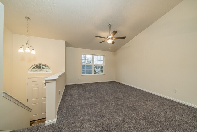 Building Photo - 9834 Codyview Dr